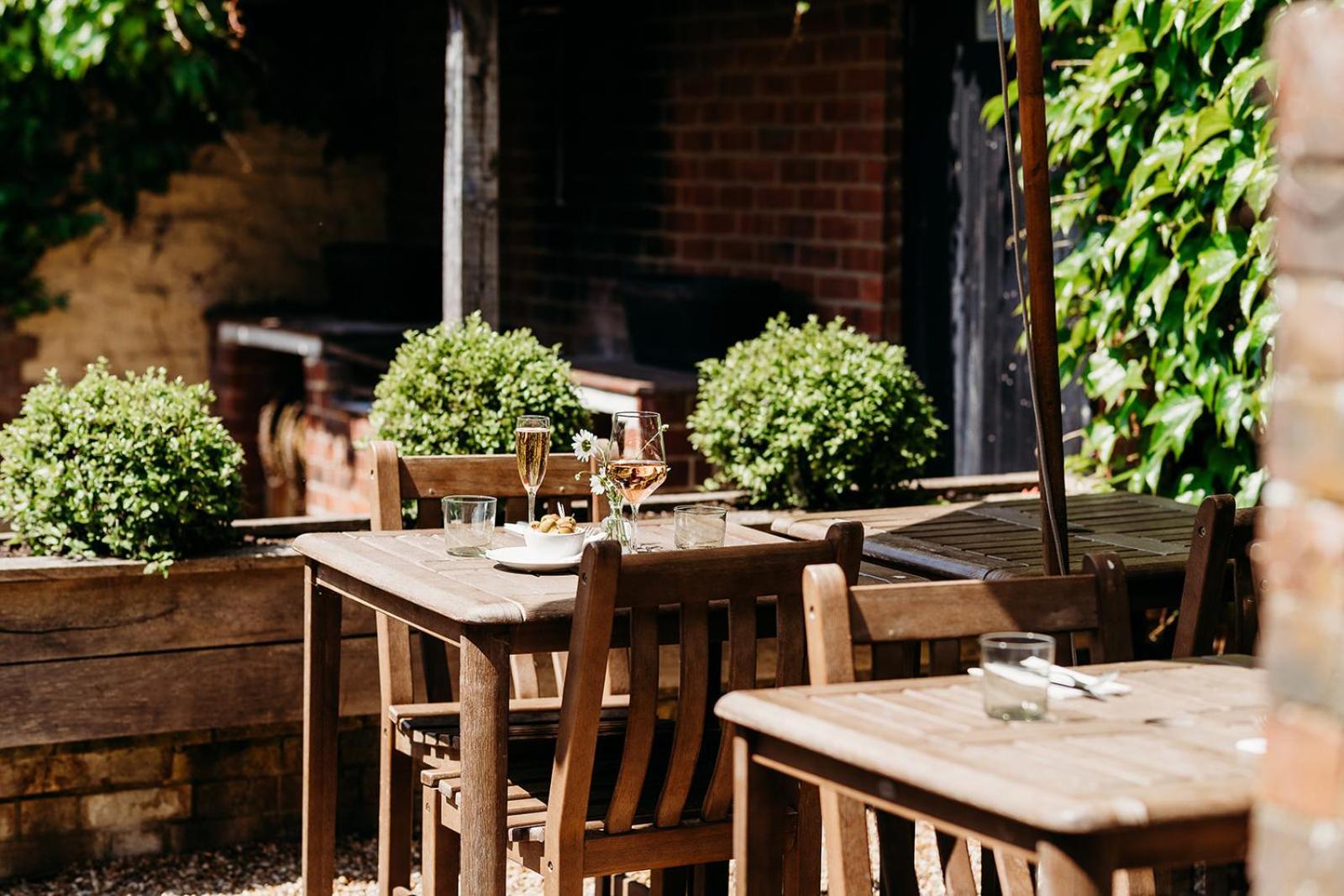 The Crown Inn Chiddingfold Dış mekan fotoğraf