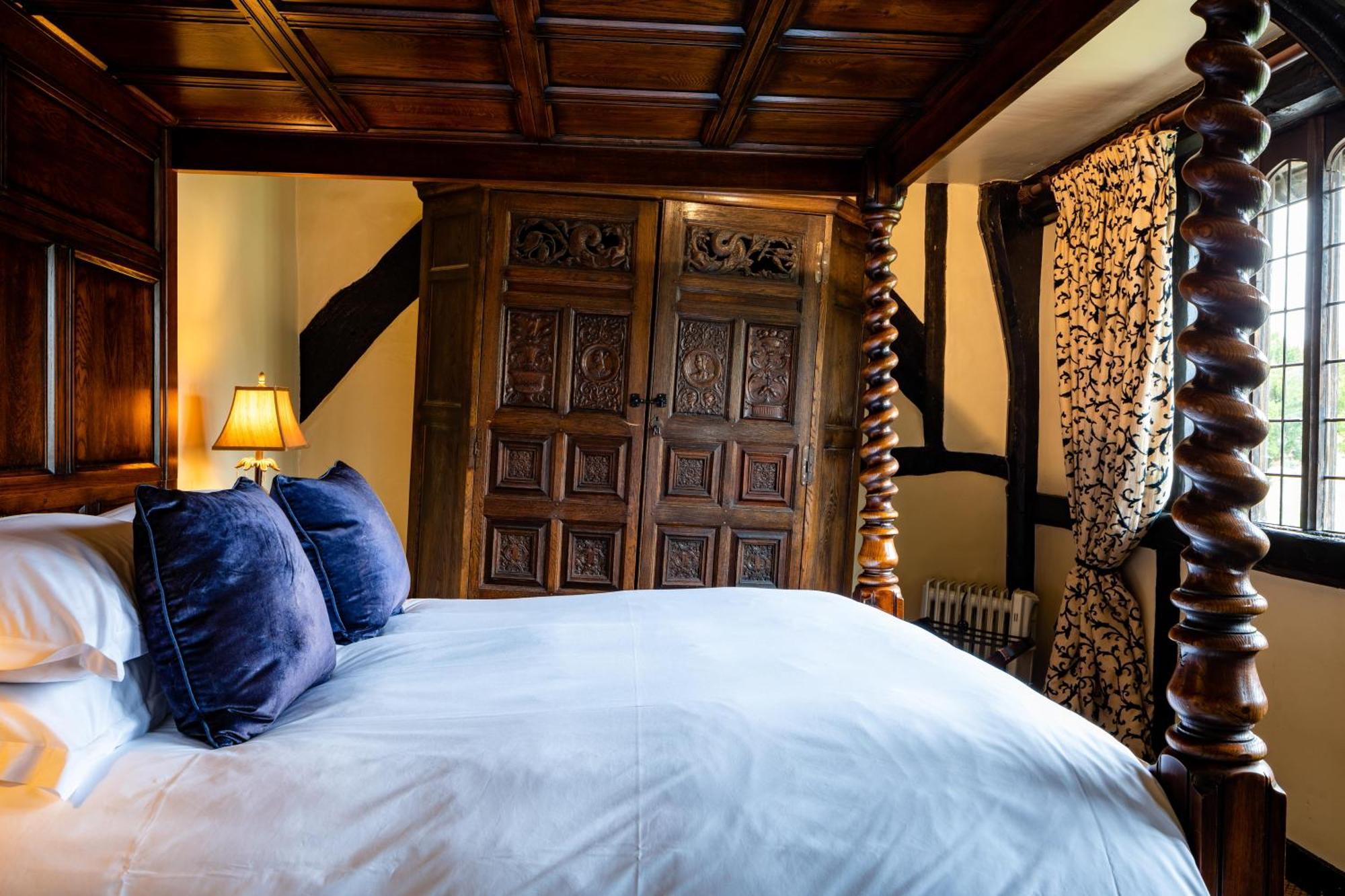 The Crown Inn Chiddingfold Dış mekan fotoğraf
