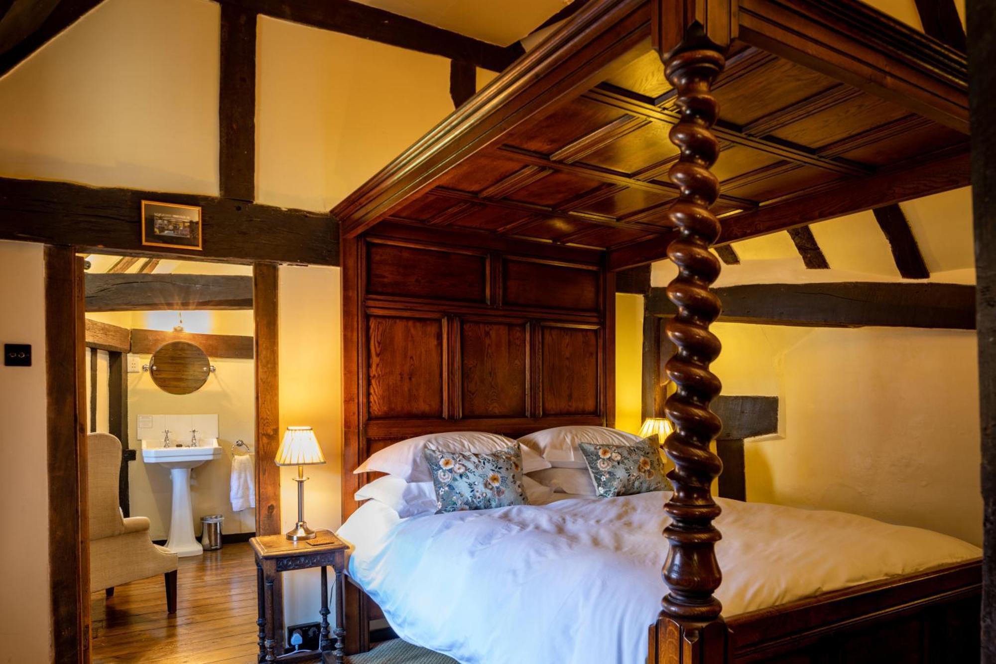 The Crown Inn Chiddingfold Dış mekan fotoğraf
